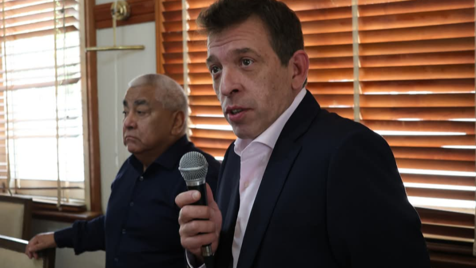 Salazar: "Vamos a sentir mucho la partida de Carlos Farré " Salazar: "Vamos a sentir mucho la partida de Carlos Farré "