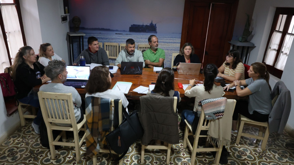 Reunión del COPRET para impulsar pasantías en secundarias orientadas