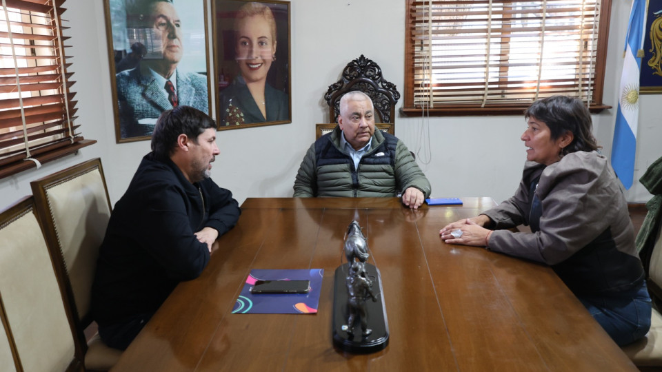 Reunión de trabajo para fortalecer las políticas sociales Reunión de trabajo para fortalecer las políticas sociales