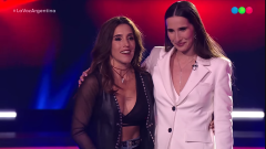 Excelente-presentacion-de-la-sampedrina-Vanesa-Mardesena-en-La-Voz