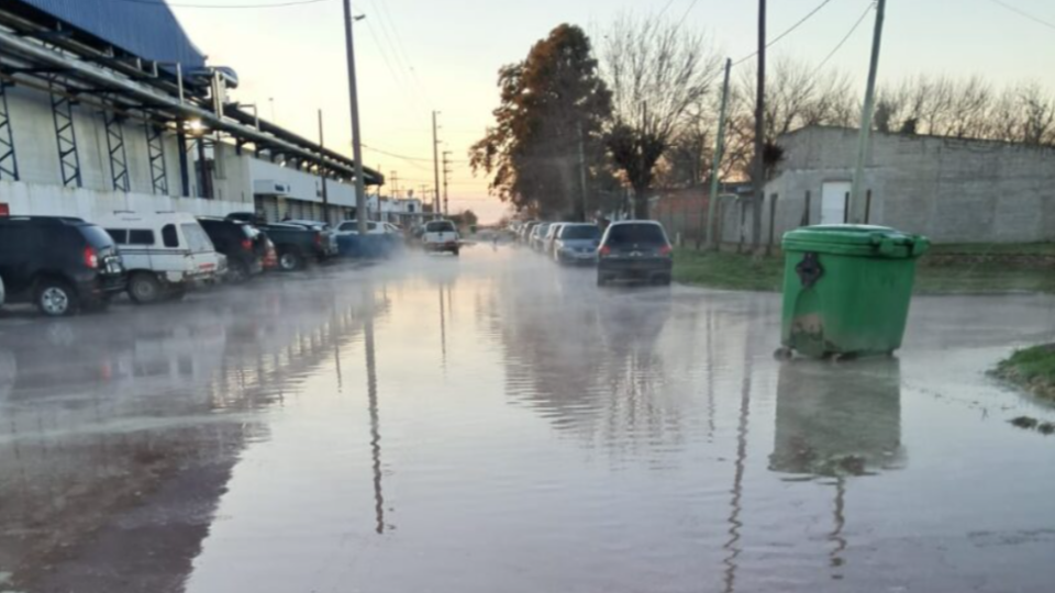 Pérez Millán: Una falla técnica en Arrebeef inundó varias cuadras del pueblo