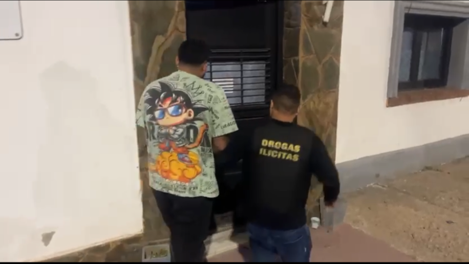 Detuvieron a una persona acusada de comercializar cocaína