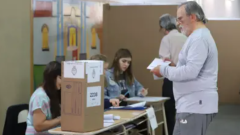 Comenzaron-los-comicios-56032-sampedrinos-habilitados-para-votar