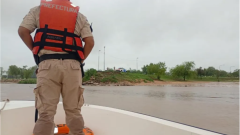 Buscan-a-un-apicultor-que-cayo-a-las-aguas-en-el-rio-Parana