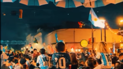 Una-multitud-celebro-el-triunfo-de-la-Seleccion-Argentina